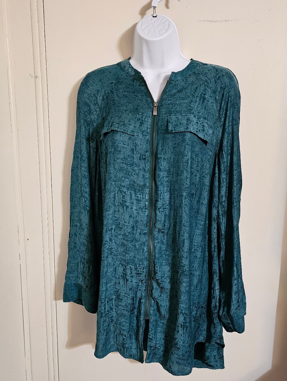 5/$20 Rock & Republic Teal Jacquard Top M